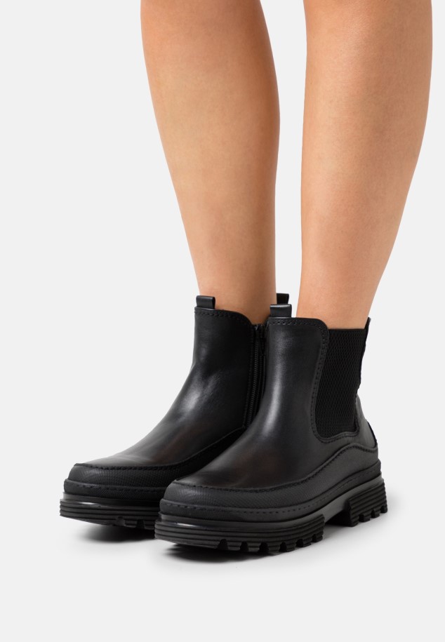 Platform Boots Black Gabor