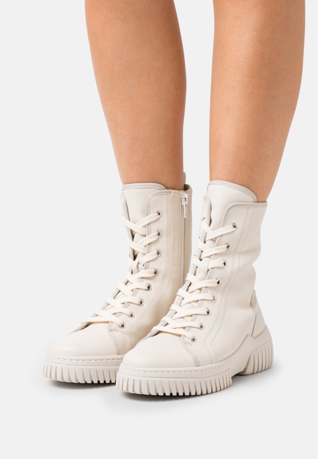 Lace-Up Ankle Boots Panna Gabor