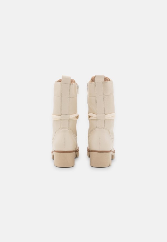 Gaborlace-Up Ankle Boots Panna