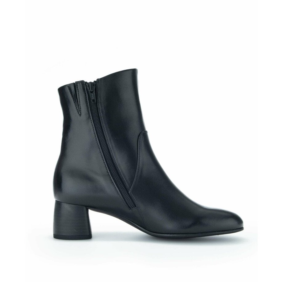 Gabor 92970-57 - Black Smooth Leather