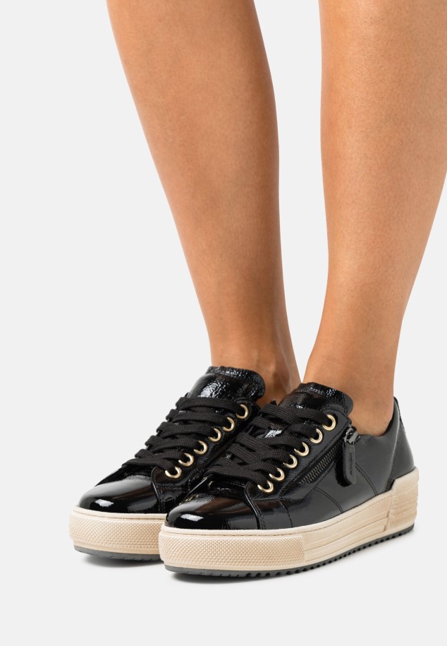 Weiss/Silber Gabor Trainers