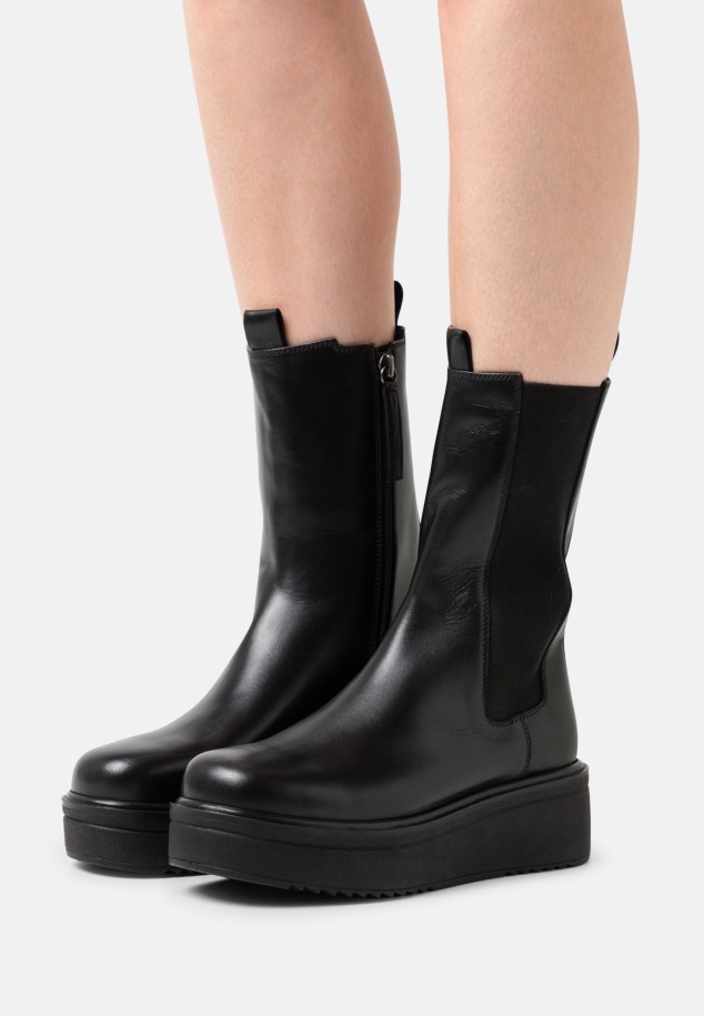 Black Platform Boots Gabor