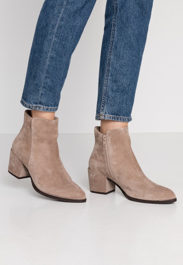 Gabor Classic Ankle Boots Taupe