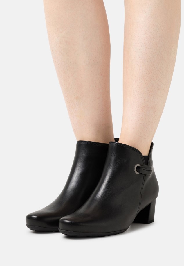 Gabor Classic Ankle Boots Sattel