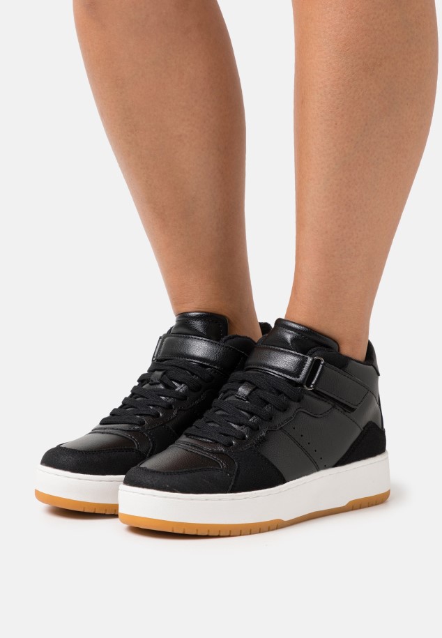 Black High-Top Trainers Gabor
