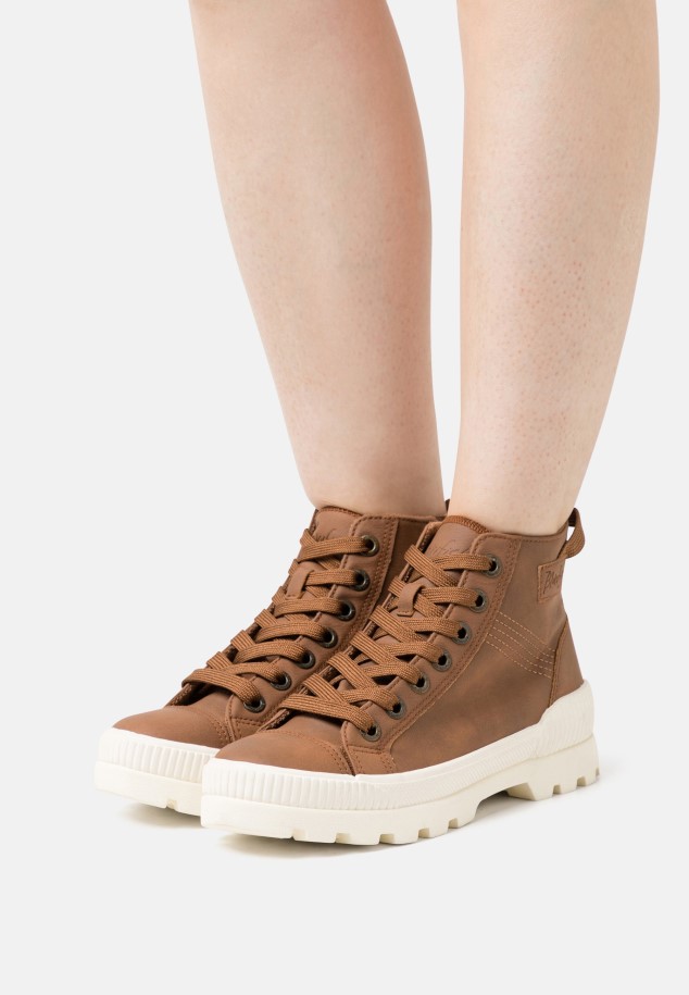 Black High-Top Trainers Gabor