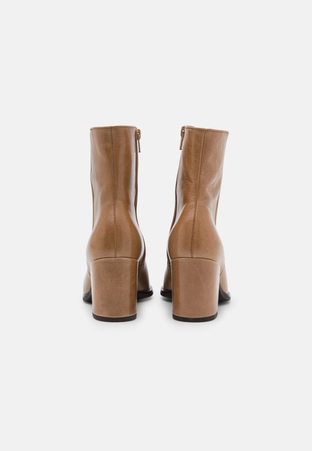 Chino Gabor Classic Ankle Boots