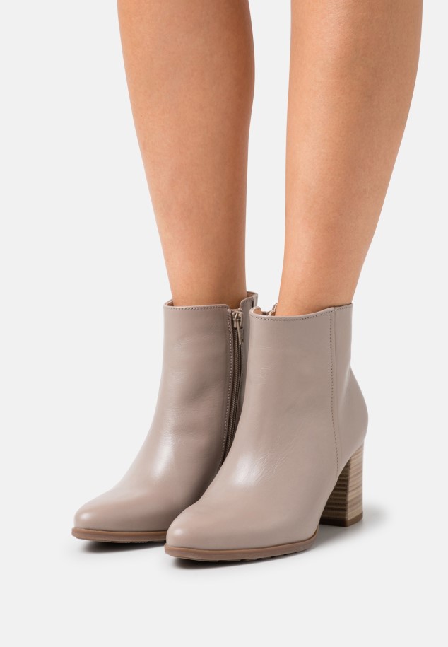 Beige Gabor Classic Ankle Boots