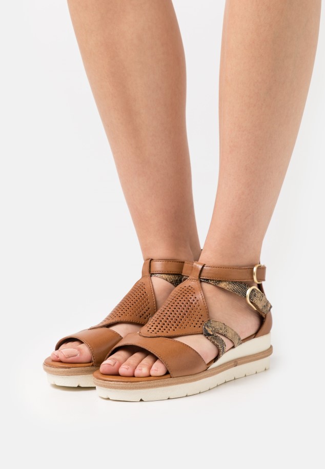 Rabbit/Silk/Peanut Gabor Platform Sandals