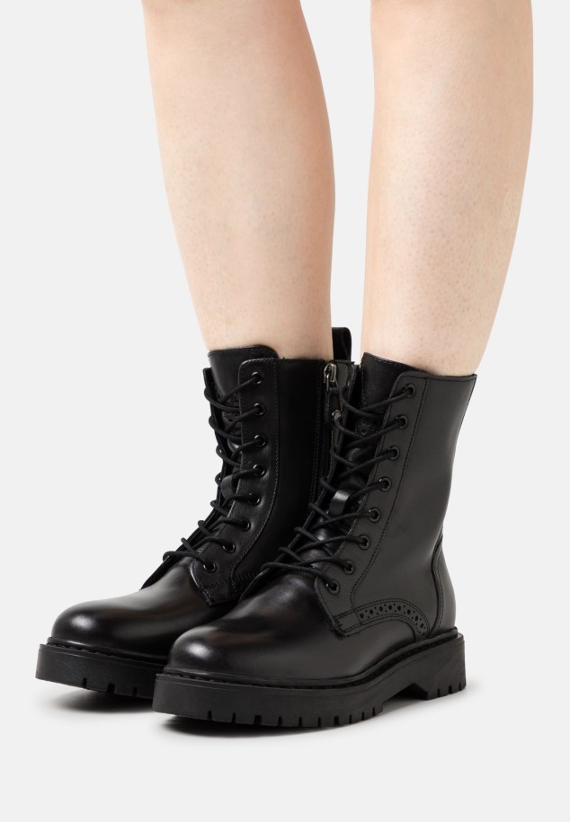 Gabor Lace-Up Ankle Boots Black Women