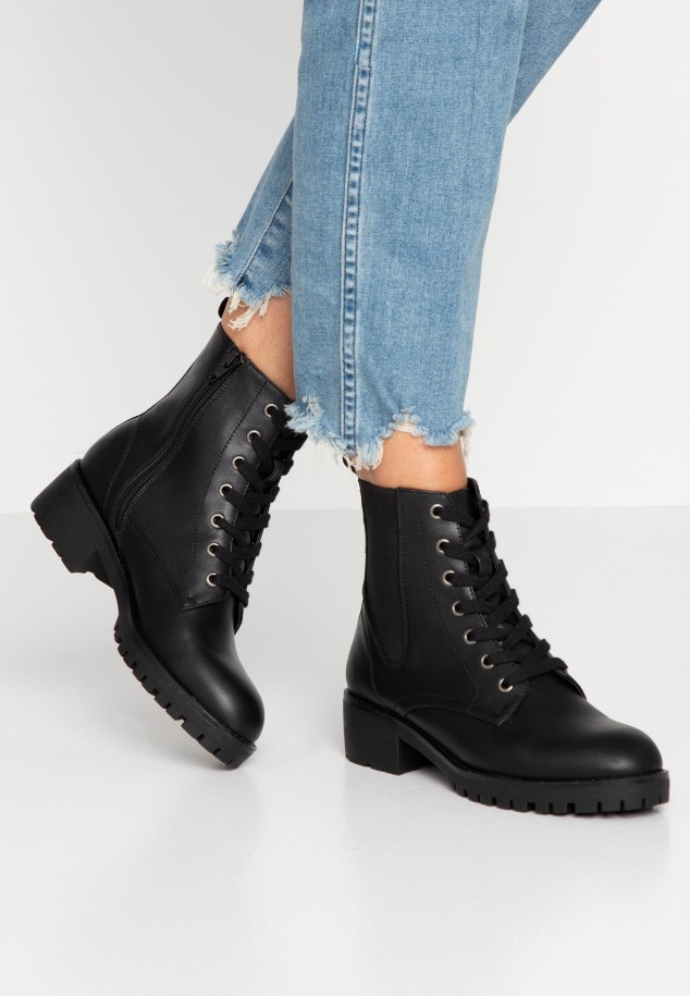Gabor Lace-Up Ankle Boots Black Women