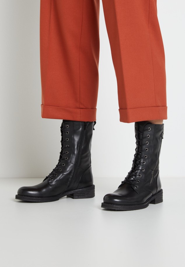 Caramel Lace-Up Boots Gabor