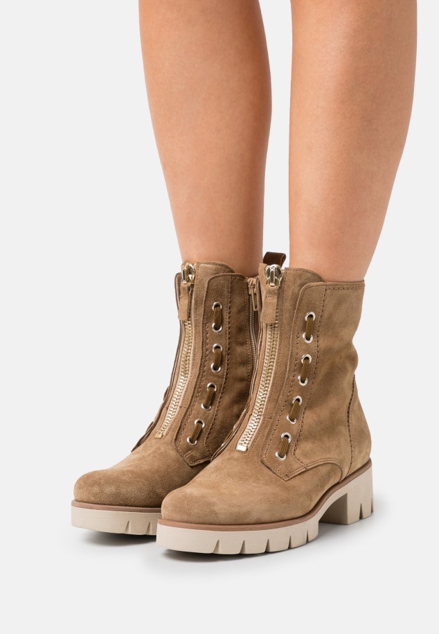 Gabor Dark Rose/Panna Lace-Up Ankle Boots