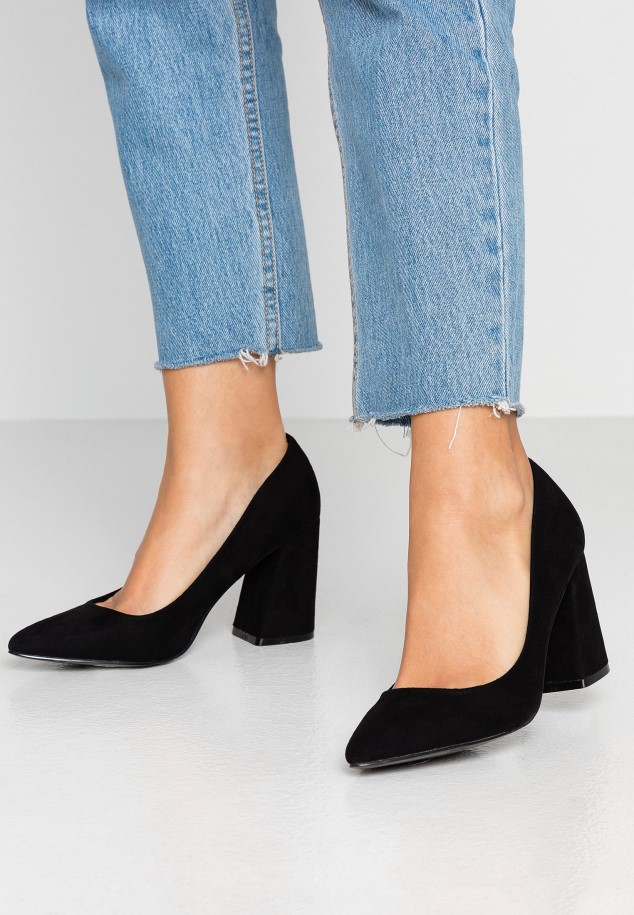 Black Leather - Classic Heels Gabor