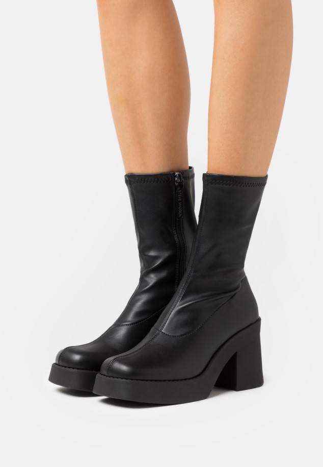 Platform Boots Black/White Gabor