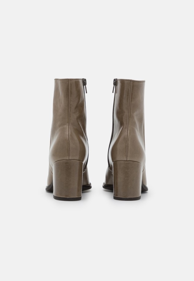 Gabor Salbei Classic Ankle Boots