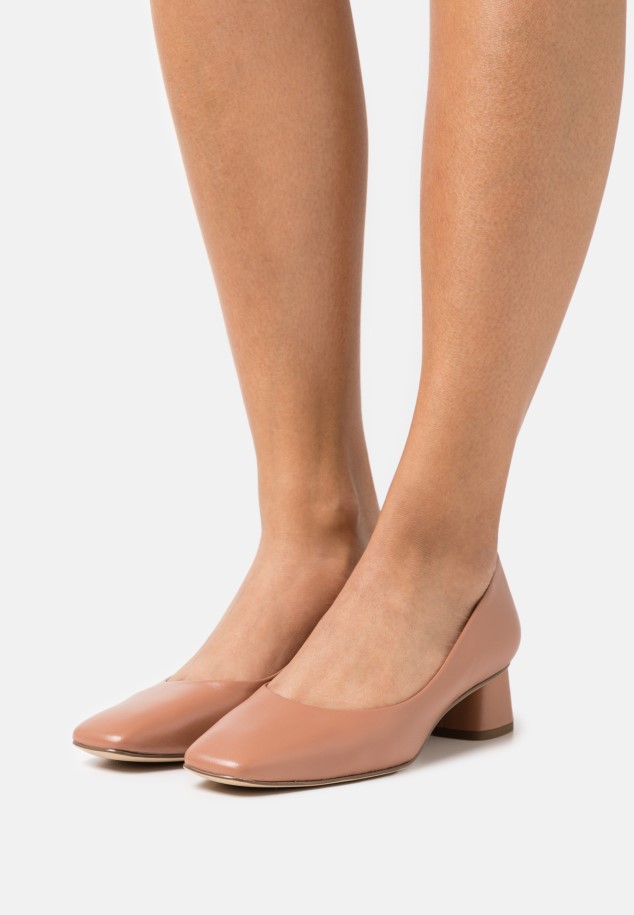 Caramel Gabor Classic Heels