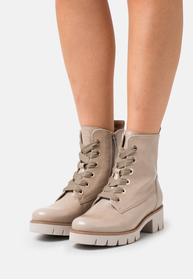 Kiesel Gabor Lace-Up Ankle Boots