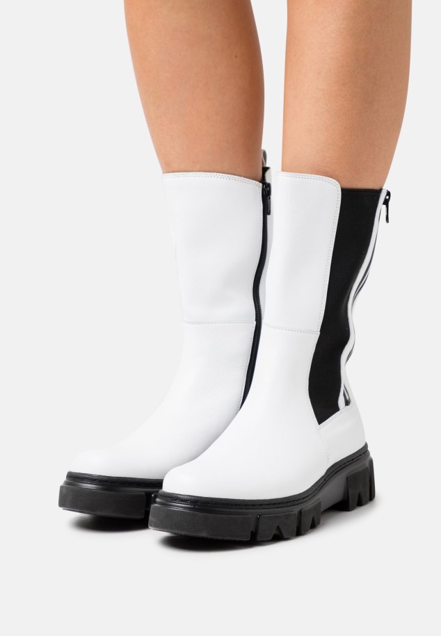 Platform Boots Gabor White/Black
