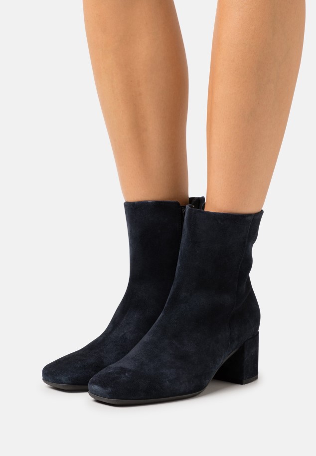 Black Gabor Classic Ankle Boots