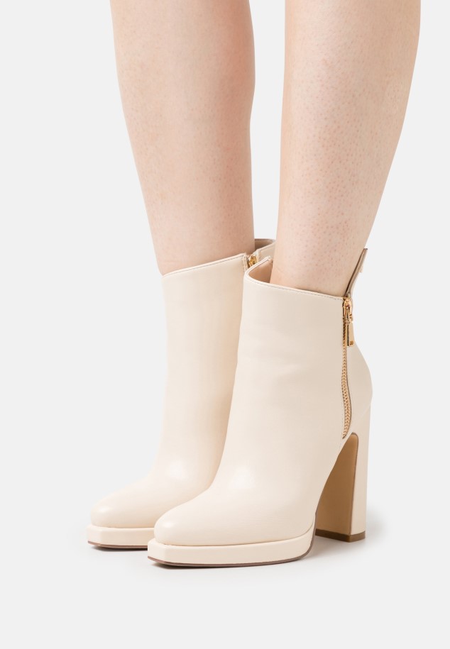 Ivory Gabor Classic Heels