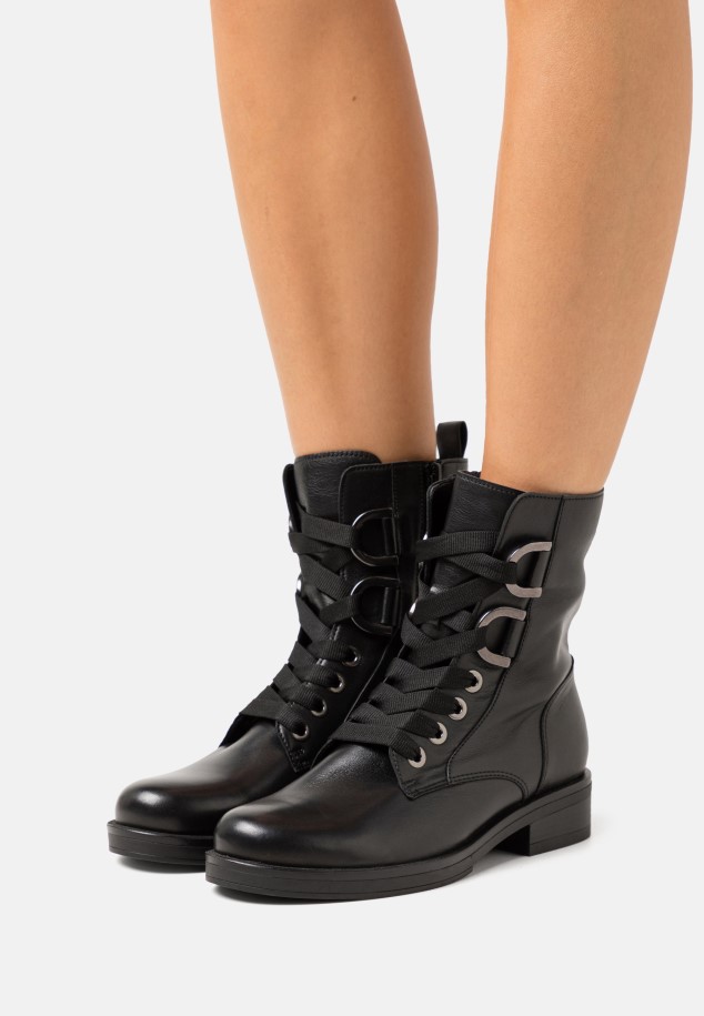 Lace-Up Boots Gabor Black