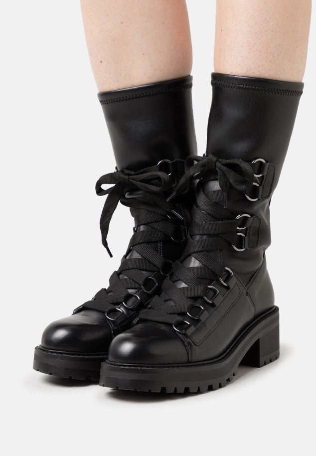 Lace-Up Boots Gabor Black